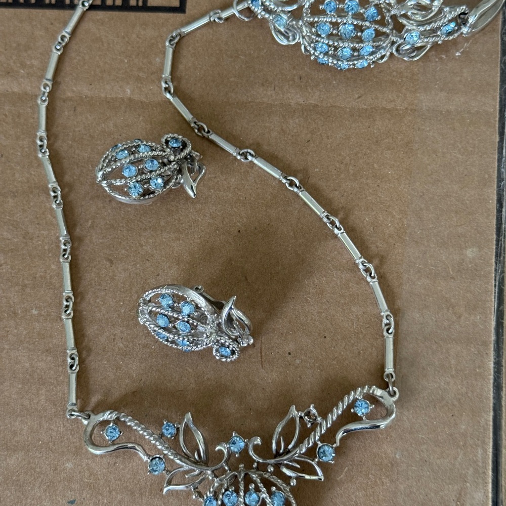 Elegant Silver and Blue Jewelry Set